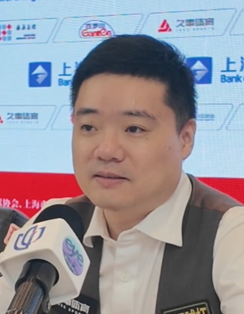 微配资 丁俊晖：张安达是很有韧劲的球员，希望和赵心童打出精彩比赛